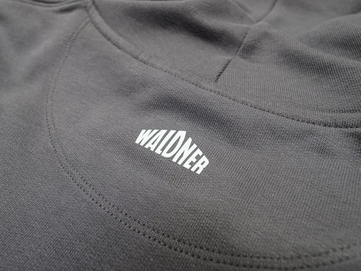 Hoodie Bedruckung Nacken Waldner
