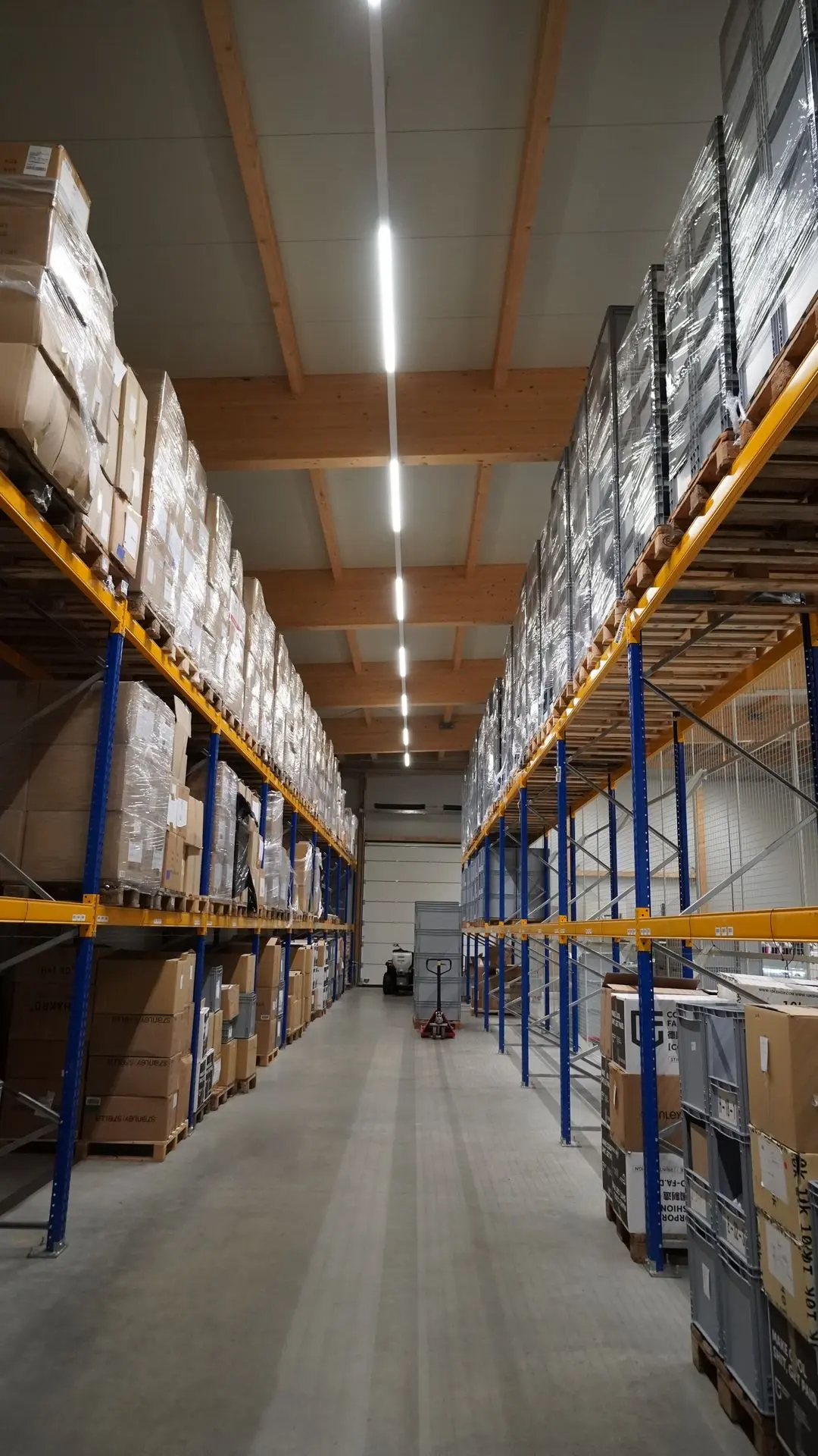 Logistik Lager Textilveredler Corporate Fashion Munderkingen
