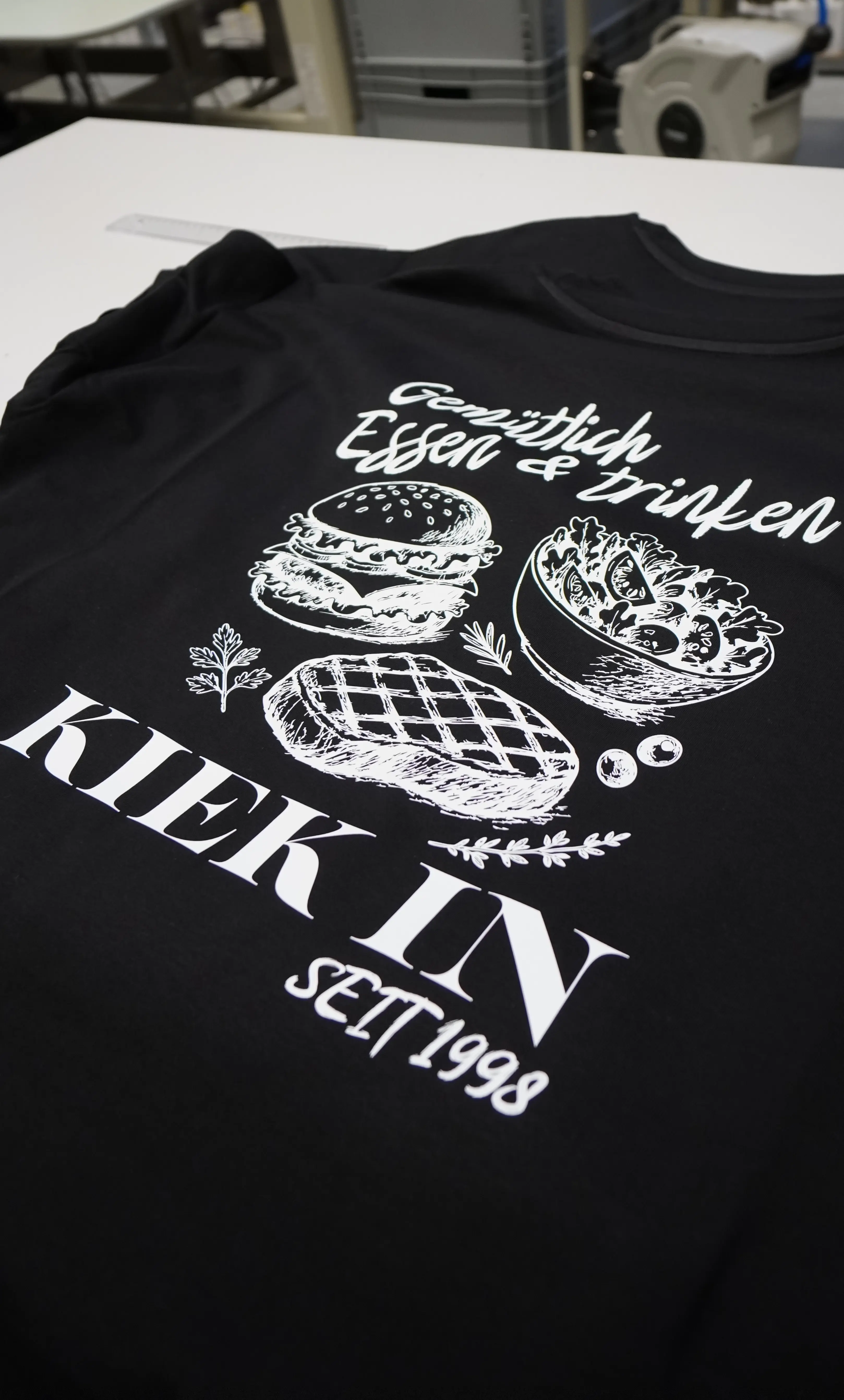 Bedrucktes T-Shirt Design Restaurant