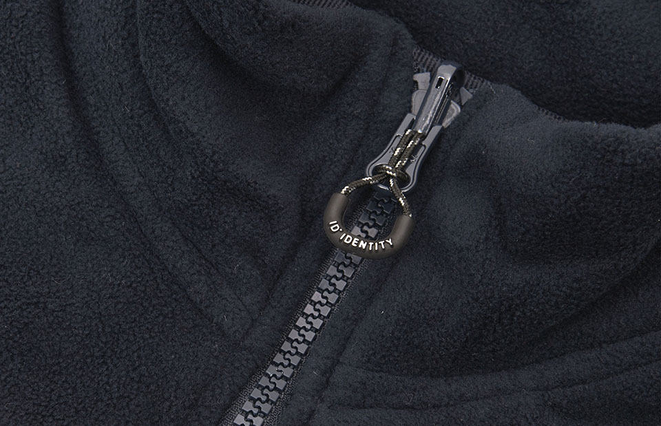 DETAIL1979834
