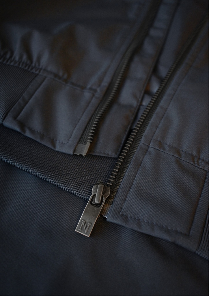 blee-m-darknavy_53.jpg