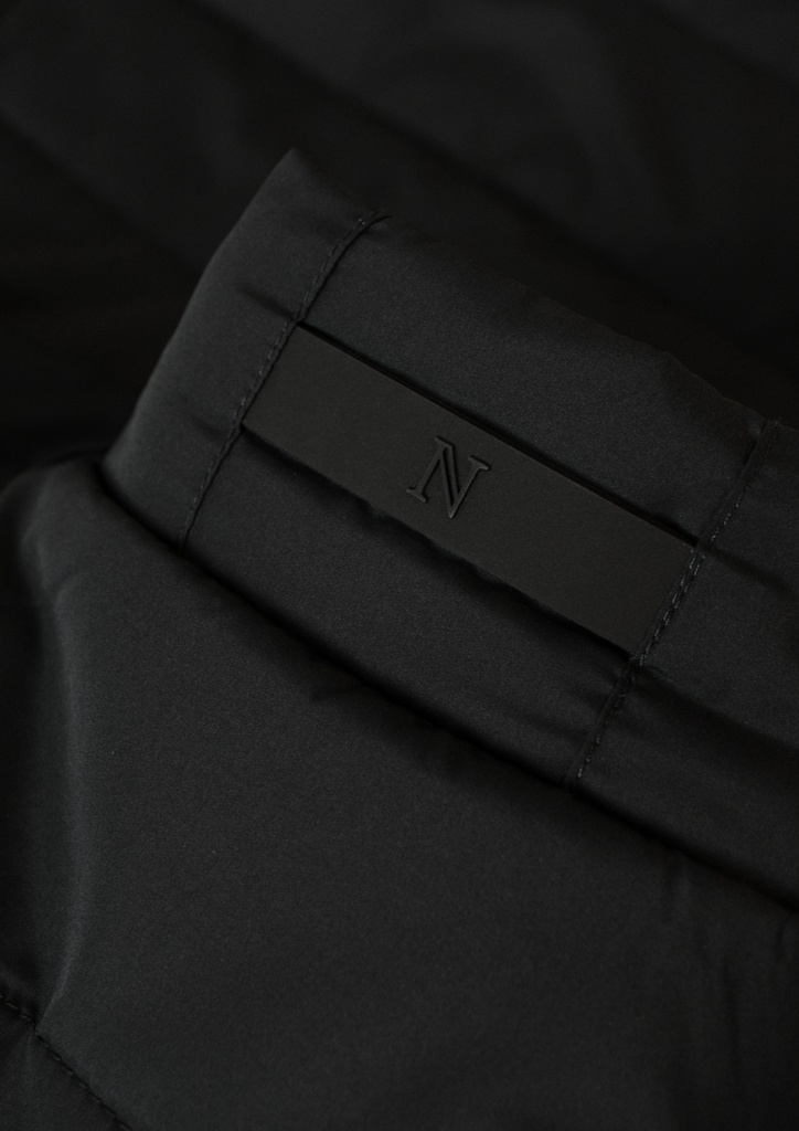 huds-m-black_52.jpg