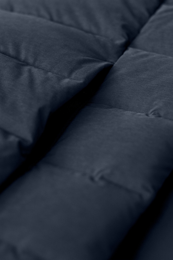 avalon_men_navy_closeup_2.jpg