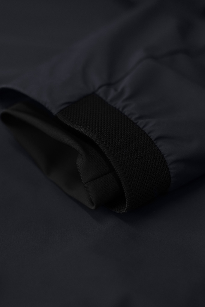 prescott_men_women_navy_closeup_5.jpg